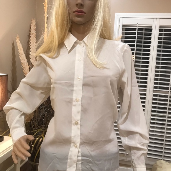 LIGHT & FUN ADORABLE SHIRT IN EXCELLENT CONDITION - Picture 1 of 6